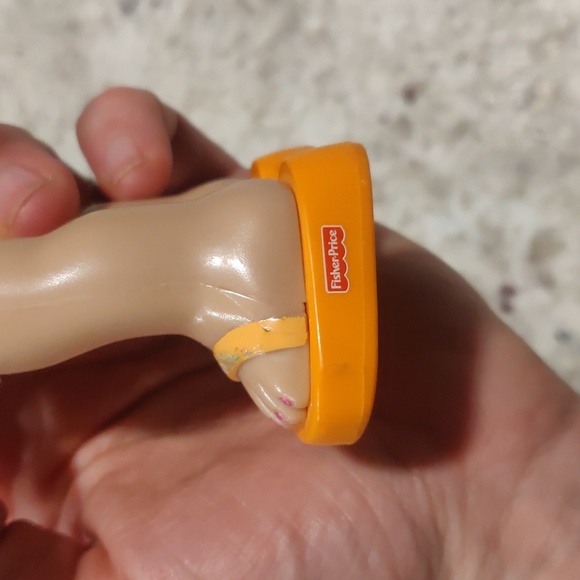 Fisher Price Vintage Snap ‘N Style 1 doll, clothes snap style - Picture 5 of 7